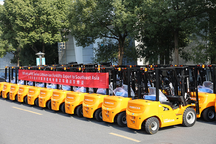 100-Sets-of-XE-Series-Li-ion-Forklifts-Export-to-Southeast-Asia-2.jpg