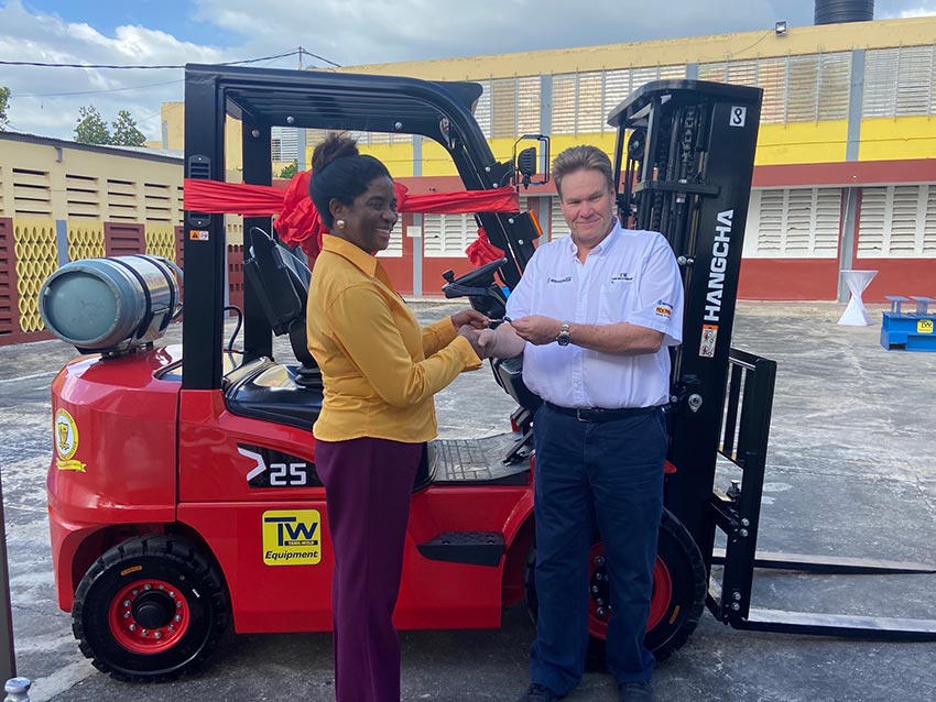 Tank-Weld Equipment donates forklift to Trench Town Polytechnic College (4).jpg
