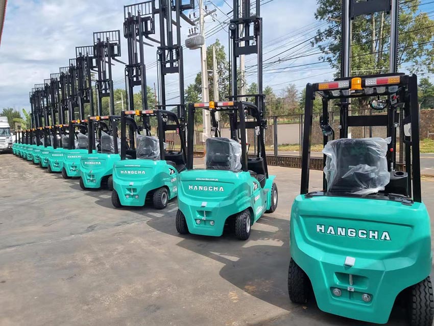 Hangcha lithium-ion forklifts delivered to Paraguay (4).jpg