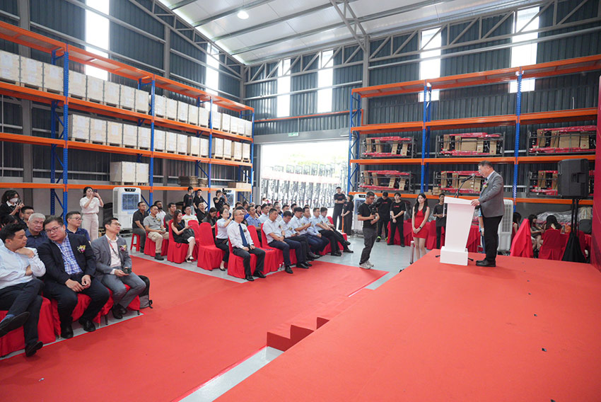 Grand-Opening-of-Hangcha-Malaysia-08.jpg