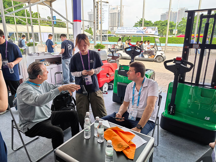 /uploads/image/2026/10/15/From-Warehouses-to-Outdoor-Worksites—Discover-HANGCHA-at-the-140th-Canton-Fair-02.jpg From-Warehouses-to-Outdoor-Worksites—Discover-HANGCHA-at-the-140th-Canton-Fair-02.jpg